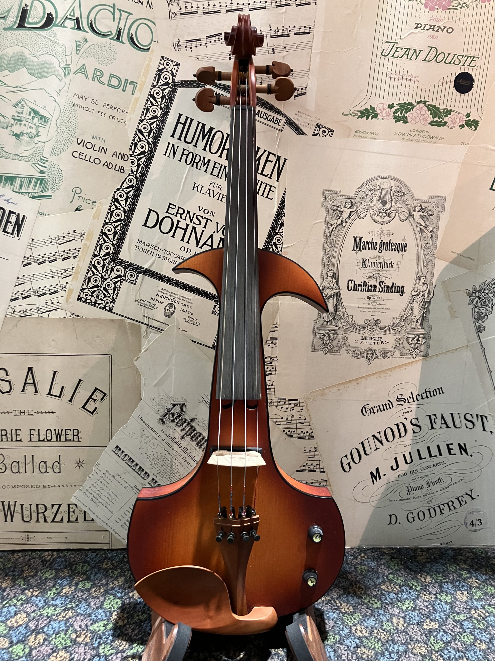 4/4 Size Electric Violin Secondhand - Sunburst Colour
