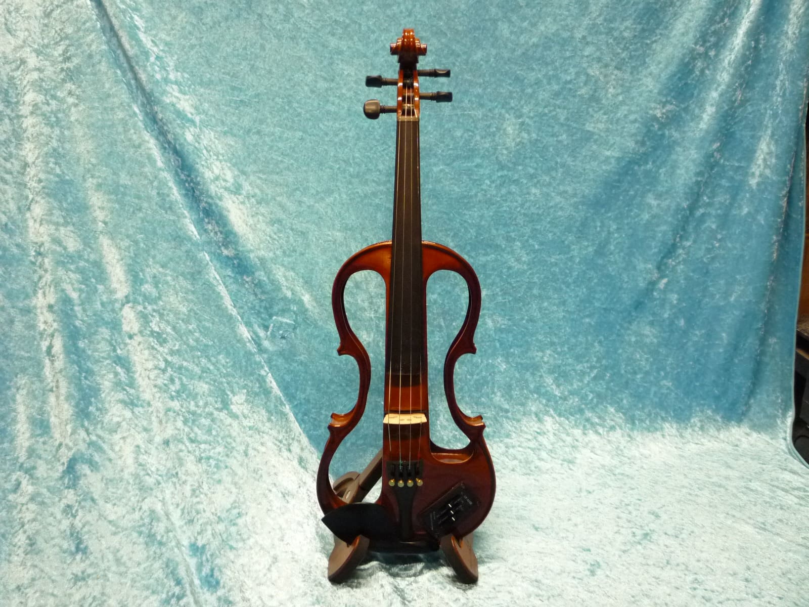 4/4 Size Electric Violin ("Silent" ish) Outfit - Natural Colour CARLO GIORDANO
